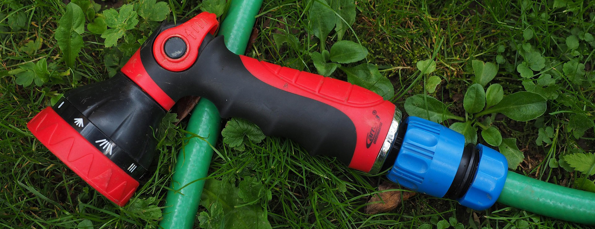 Heimwerkzeuge -Heimwerkzeuge garden shower 671737 1920